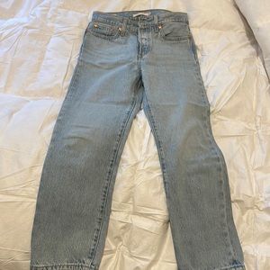 Levi Wedgie Straight